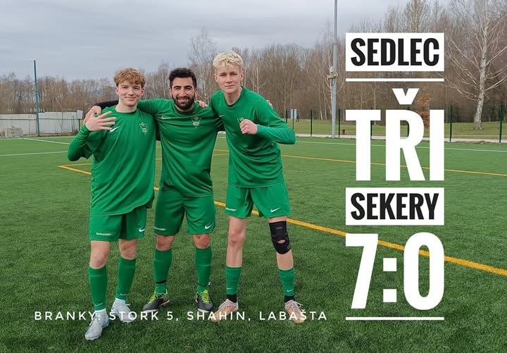 KSNP Sedlec - Tři Sekery 7:0 (2:0) 30. 3. 2025, 1.B třída Branky: Štork 5, Shahin, Labašta  Výborný vstup do jara pokračuje, Sedlec opět za tři body. 👏 Dnes to bylo s Třemi Sekerami jednoduché. V prvním poločase hosté ještě trochu kousali, ale ve druhé půli to byla sedlecká exhibice. Střelecké kopačky dnes obul Kuba Štork, který si na umělce v Ostrově otevřel střelnici a díky 5 gólům atakuje čelo tabulky střelců celé soutěže. 👏👏 #sedlecválec #ksnpsedlec