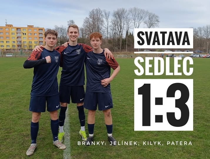Svatava - KSNP Sedlec 1:3 (0:2) 5. 4. 2025, 1.B třída Branky: Patera, Kilyk, Jelínek . Válec nezastavuje, další tři body jsou doma. 💪 Do zápasu jsme vstoupili skvěle, hned v úvodu se po rohu trefil Patera. Svatava vůbec nebyla jednoduchým soupeřem, celý zápas kousala, ale podržel nás skvělými zákroky gólman Michovský. Ještě do půle zvýšil na 2:0 po pěkné akci Štorka Kilyk. Ve druhé půli se obraz hry nezměnil, Svatava hrála důrazně, ale Sedlec v ničem nezaostával. Navíc jsme po penaltě Jelínka vedli už 3:0. Pak se situace trochu zkomplikovala, po zbytečných 2 ŽK šel pod sprchy Prečan a navíc domácí snížili na 1:3. To bylo však z jejich strany vše, sedlecká obrana kralovala a tak si ze Svatavy odvážíme cenné tři body. 💪👌👏